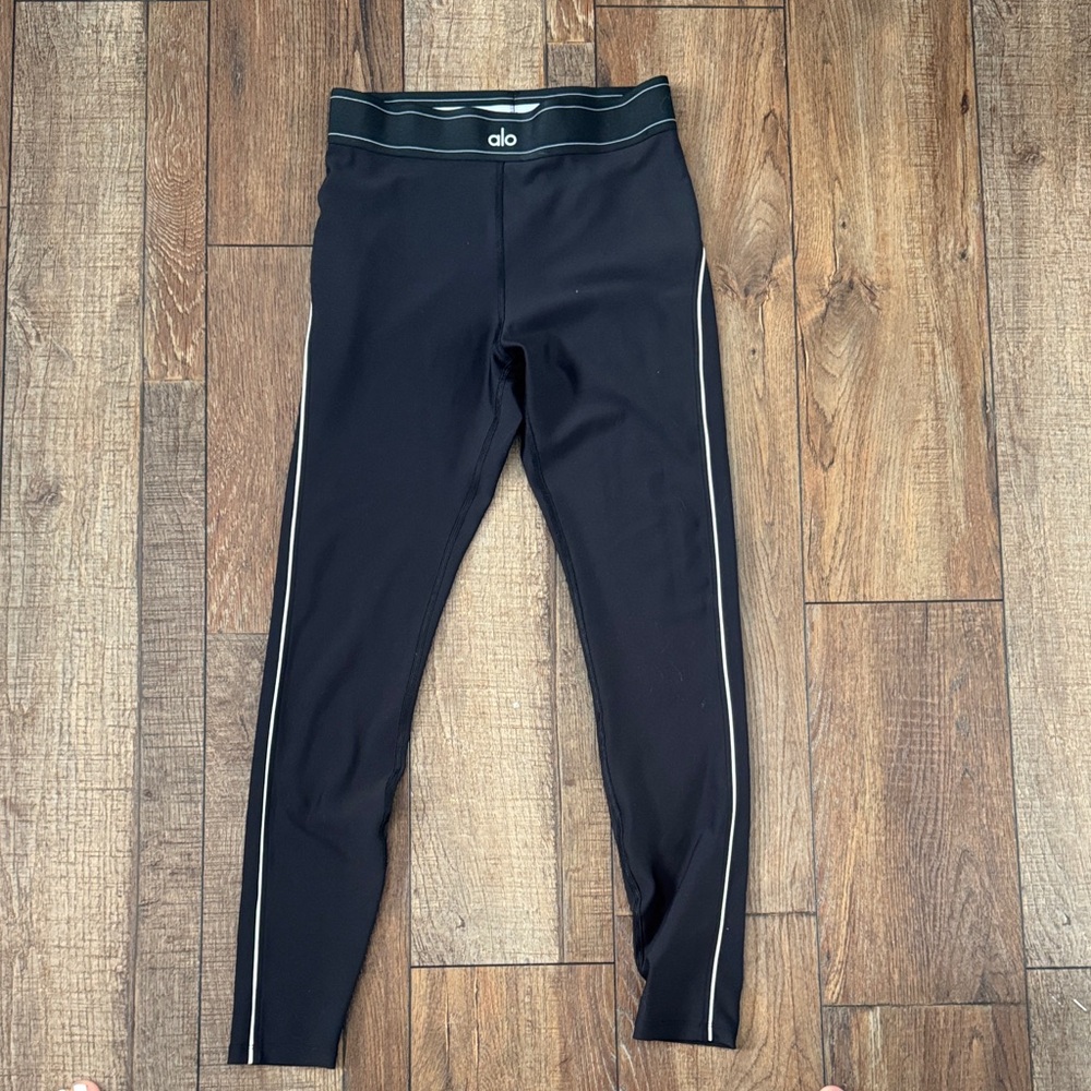 ALO Airlift High Waist  Leggings with White Stripe